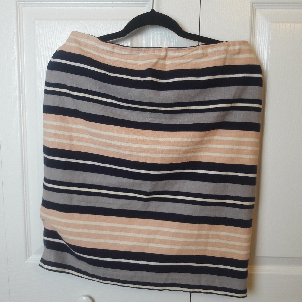 Ann Taylor striped pencil skirt (non- stretch)
